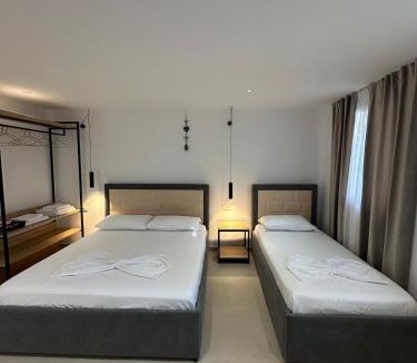Ksamil Villa | Green Cottage