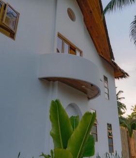Batu Karas Villa | Green Waves Villa