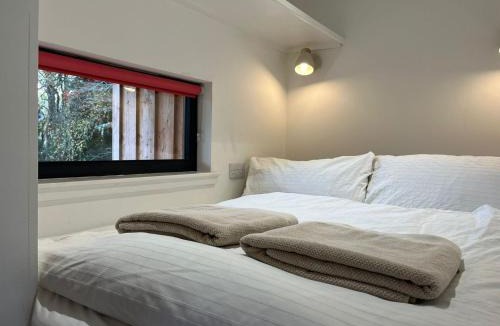 Roybridge House | Grianach Cabin
