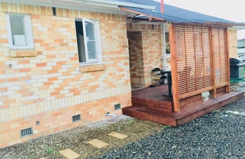 Hamilton East House | Group stay upto15
