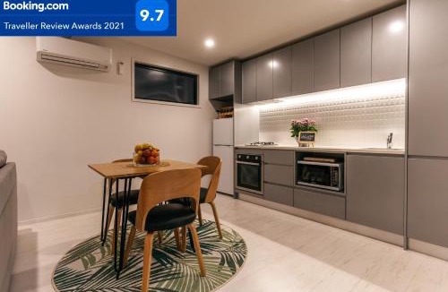 Waiheke Island Apartment | Guesthouse On Queens