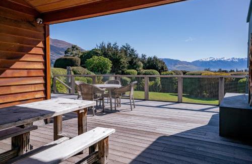Lake Hawea House | Hāwea Lakehouse - Lake Hāwea Holiday Home