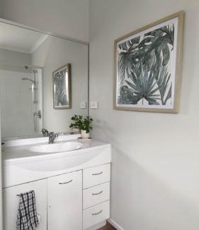Hamilton East Bed & Breakfast | Hamilton East Haven