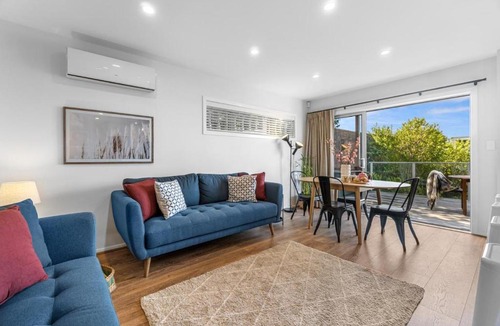 Hamilton Lake Apartment | Hamilton Lake Haven