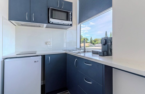 Hamilton Hotel | Hamilton Motel 2025 Limited