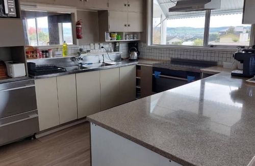 Taupo Bed & Breakfast | Happy Home