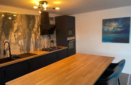 Ardrossan Apartment | Harbour bliss