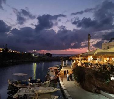 Sissi House | Harbour lights by Smaris Collection