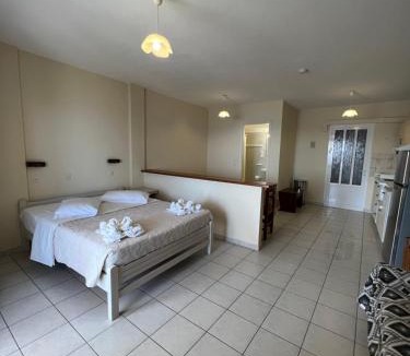 Eleios-Pronnoi Apartment | Harbour View - Oceanis Apartments