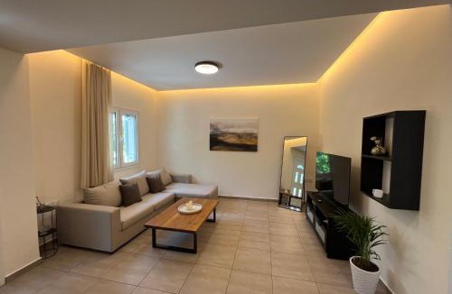 Kroustas Apartment | HarMa house