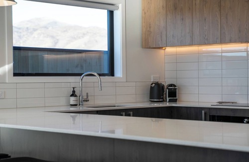Lowburn House | Harper on Hadley - Cromwell Holiday Home