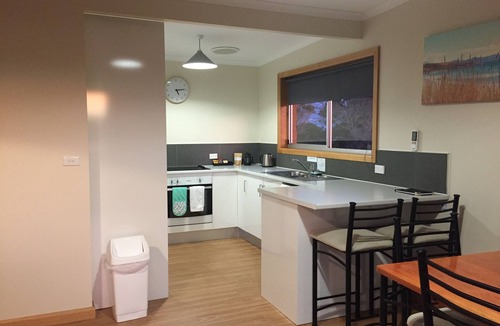 Four Mile Creek Resort | Heated outdoor pool . 25min from Bicheno and St Helens .