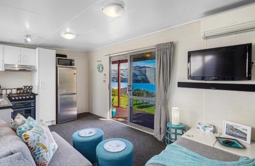 Robinsons Bay House | Hector's Tiny House - Akaroa Holiday Home
