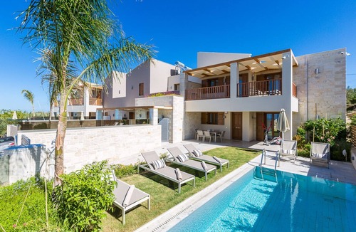 Kirianna Villa | Hera Villa, Family Paradise with Heated Pool