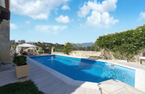 Episkopi Villa | Heraklion Twins House - Private Pool Retreat