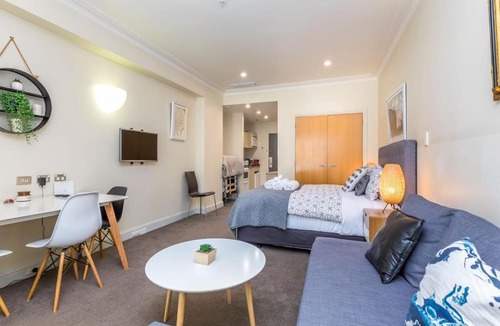 Auckland Central Business District Apartment | Heritage Haven by viaduct CBD - pool gym tennis