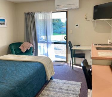 Haast Hotel | Heritage Park Lodge