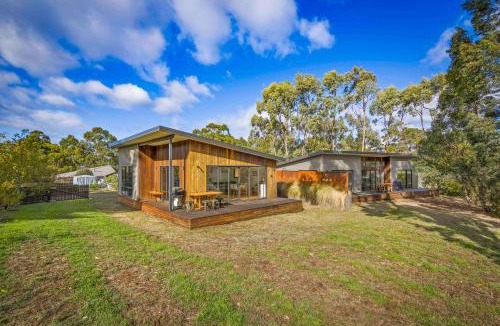 Lymington Apartment | Herlihys On Huon - Cabin 1