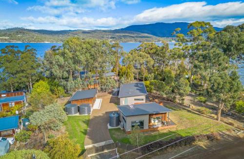 Lymington Apartment | Herlihys On Huon - Cabin 2