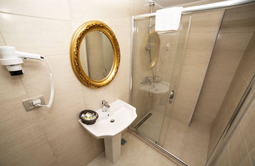 Emin Sinan Hotel | HHK Hotel Downtown