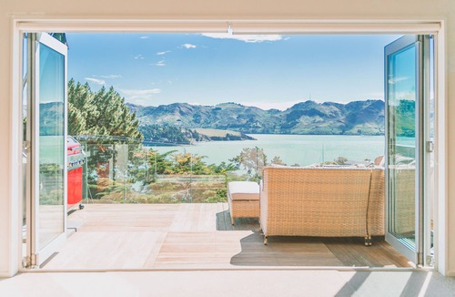 Diamond Harbour House | Hidden Gem at the backyard of Christchurch