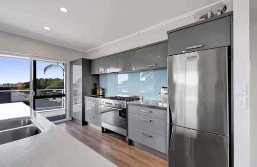 Bell Block House | High-End Executive Holiday Home