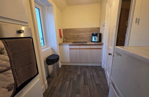 Mainland Apartment | Highland Haven Apartment sleeps 8
