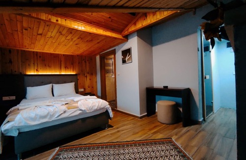 Agva Hotel | Hill River Hotel