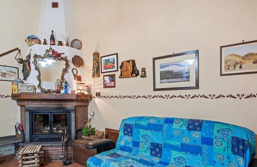 Maletto Villa | Hill-View Villa in Maletto with Garden