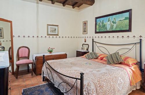 Maletto Villa | Hill-View Villa in Maletto with Garden