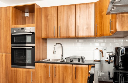 Dundee Apartment | Hilltown by Central Serviced Apartments