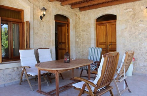 Pasalites Apartment | Historical stone house