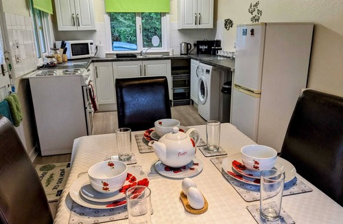 Tummel Bridge Cottage | Holiday cottage tummel valley beautiful views. Own garden dog friendly