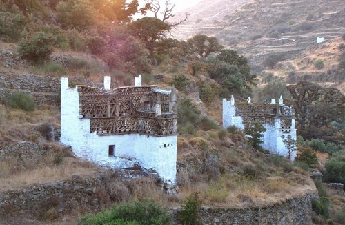 Tinos House | Holiday Home 'Agapi's House' with Wi-Fi and Air Conditioning