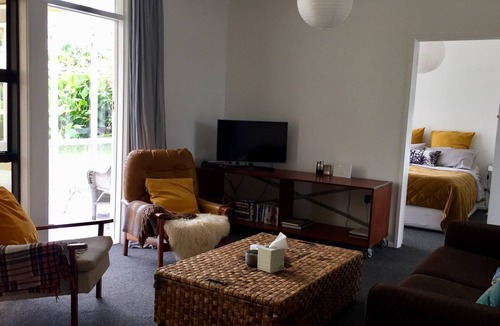 Titahi Bay House | Holiday home at Titahi Bay Beach