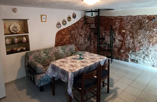 Santa Caterina dello Ionio House | Holiday Home Beautiful Casa Rosario with Sea View, Terrace & Wi-Fi