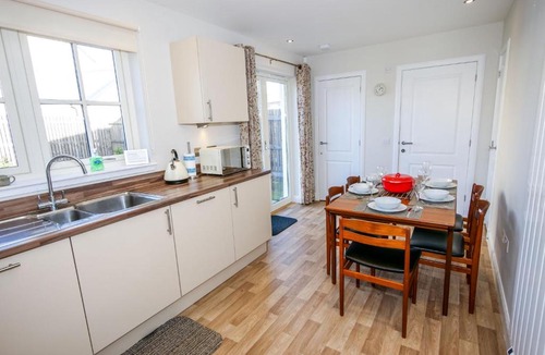 Kinross House | Holiday Home Devonvale Place by Interhome