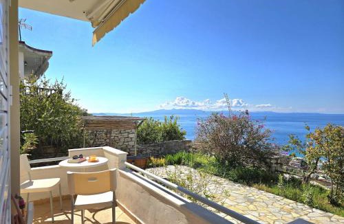 Qeparo Apartment | Holiday Home in Qeparo with Ionian Sea Views