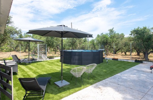 Agia Marina House | Holiday Home 'Koukounaria House' with Private Pool, Wi-Fi, and Air Conditioning