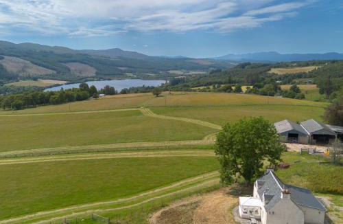 Balnain House | Holiday Home The Manor House by Interhome