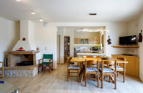 Lefktro House | Holiday home with private pool in quiet location, close to the Stoupa sandy beac