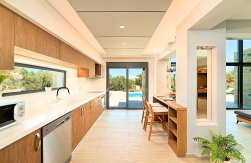 Mathes House | Holiday house Yeoryioupolis Kriti for 1 - 30 persons with 10 bedrooms - Holiday house