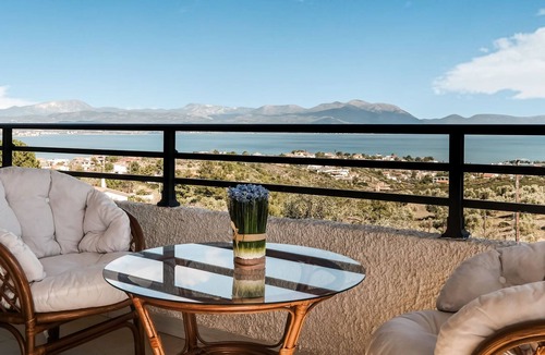 Tanagra Cottage | Holiday villa with incredible sea view in Paralia Avlidas