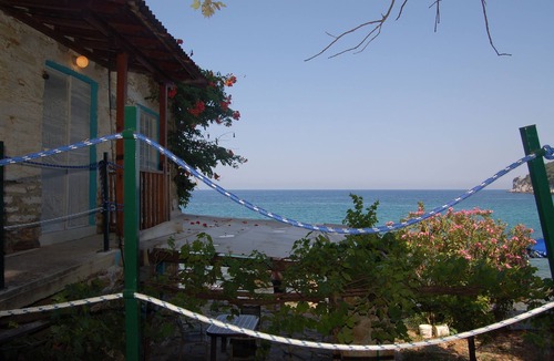 Keramidi House | HOLIDAYS LIKE OLD GOOD TIMES