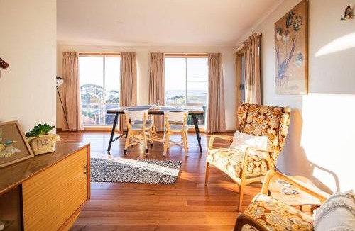 Devonport House | Home & Away at Coles Beach