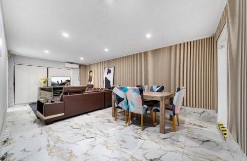 Titirangi Apartment | Home Away From Home