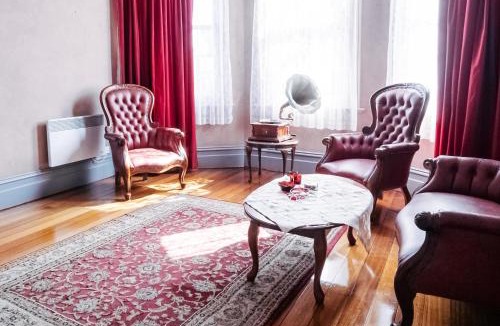 Devonport House | Home & Away on Turton