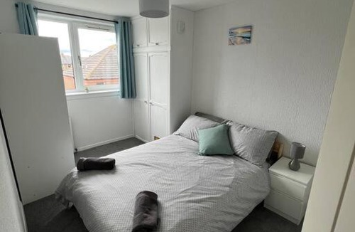 Peterhead Apartment | Homely 3 bed town centre flat