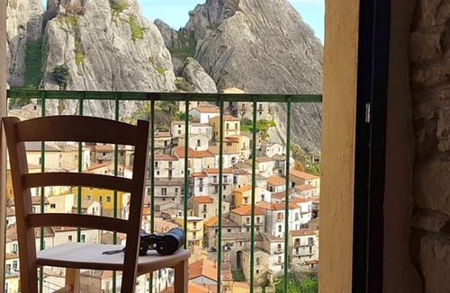 Castelmezzano Apartment | Homerez - Nice studio for 2 ppl. with balcony at Castelmezzano