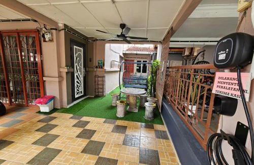 Sungai Buloh House | Homestay LaNik Saujana Utama 2